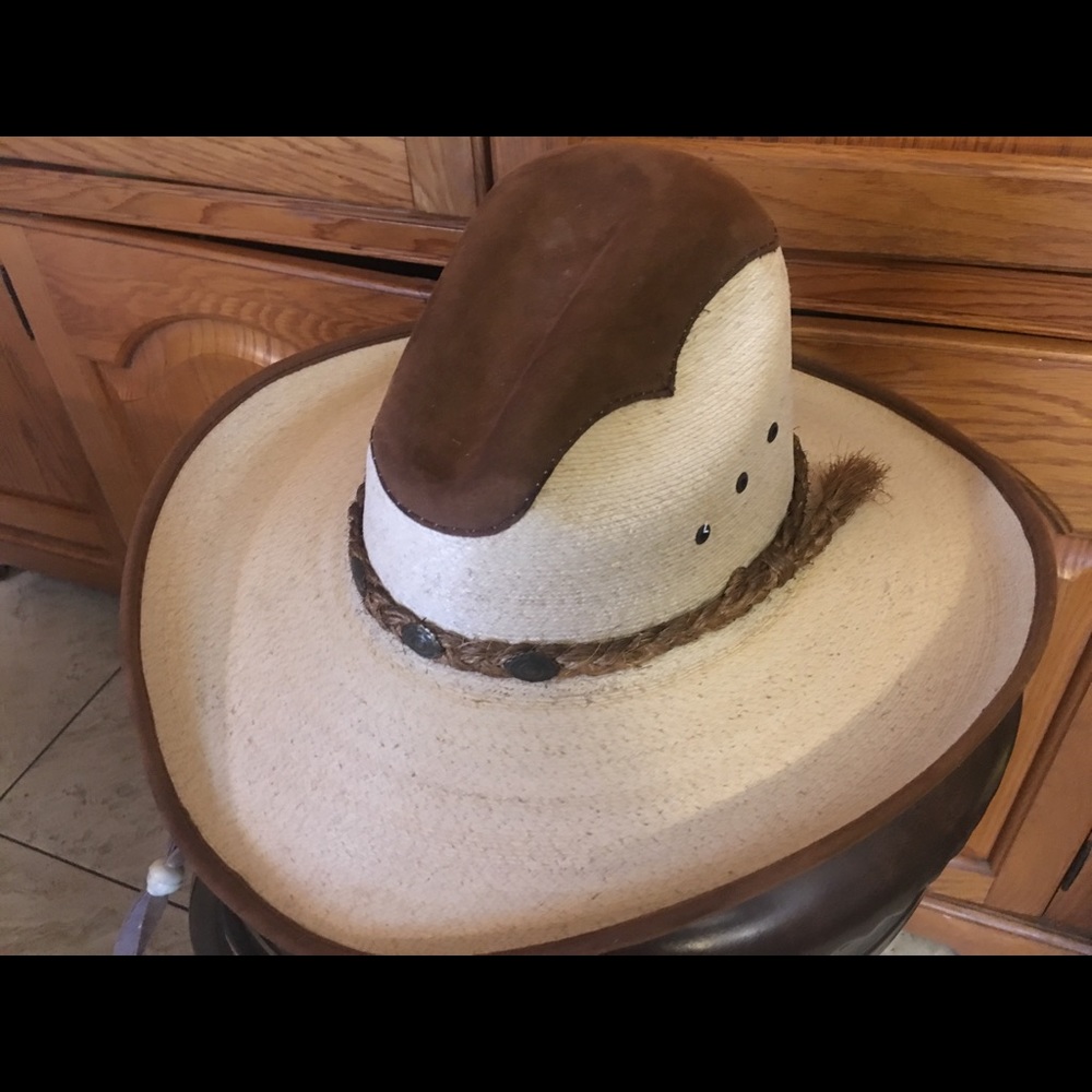 Beautiful western hat palm leaf price firm